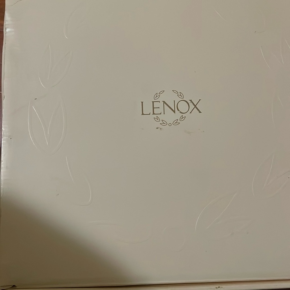 Brand new never used. Lenox federal platinum set - Picture 6 of 6
